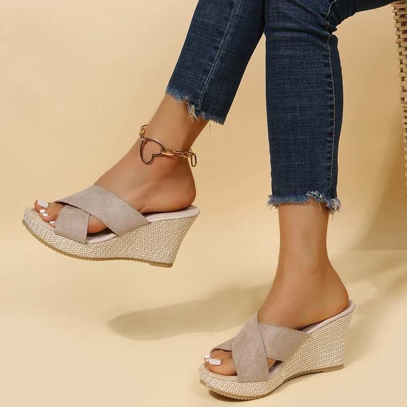 Anna's Damen Keilsandalen mit Geflochtenem Detail – Stilvolle und Bequeme Wedge-Sandalen für den Sommer-3