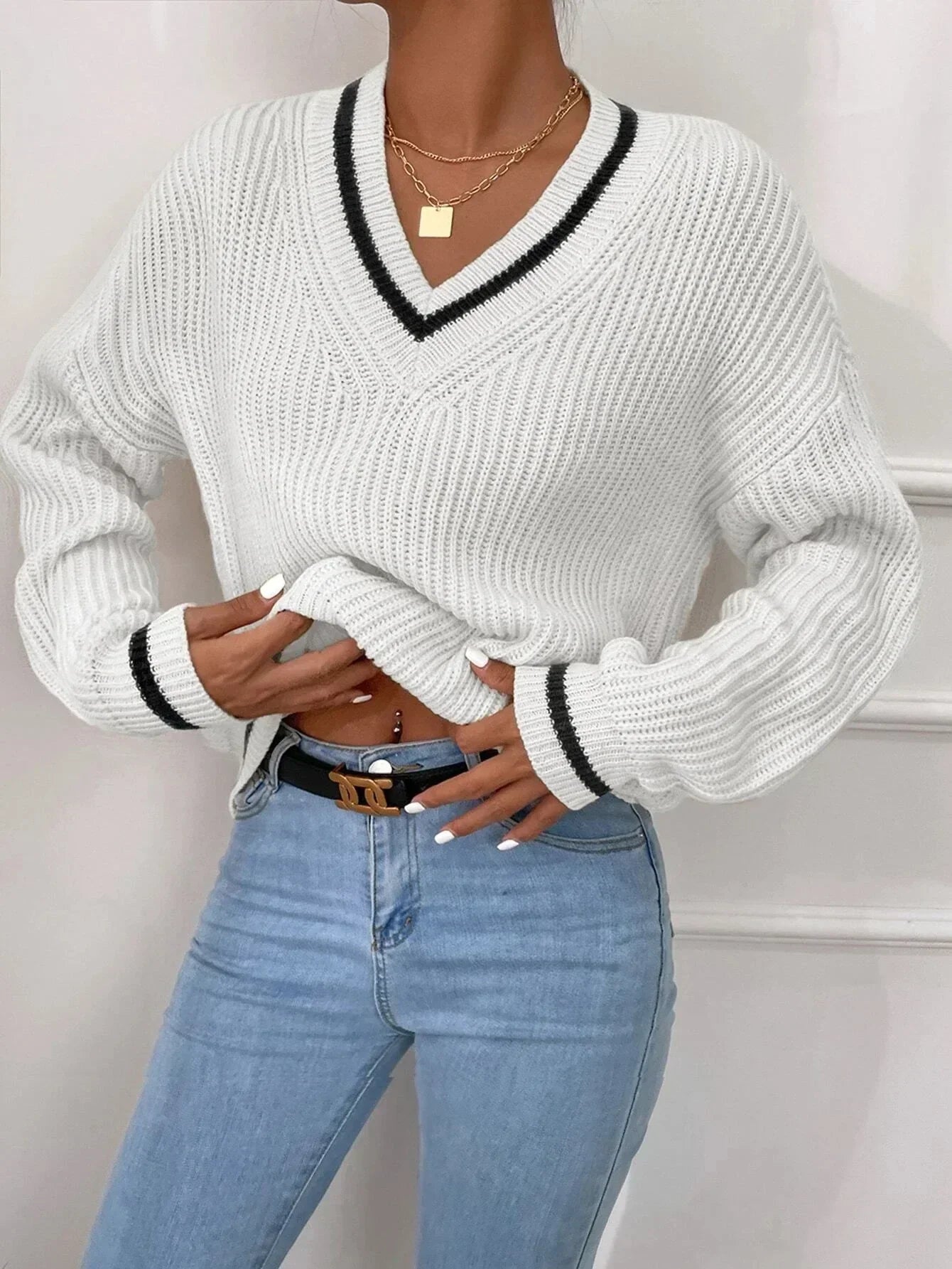Variant image for Emma Damenpullover | Übergroßer Französischer Strickpullover mit Tiefem V-Ausschnitt und Waffelstoff – Zeitloser Chic für Jeden Anlass-16