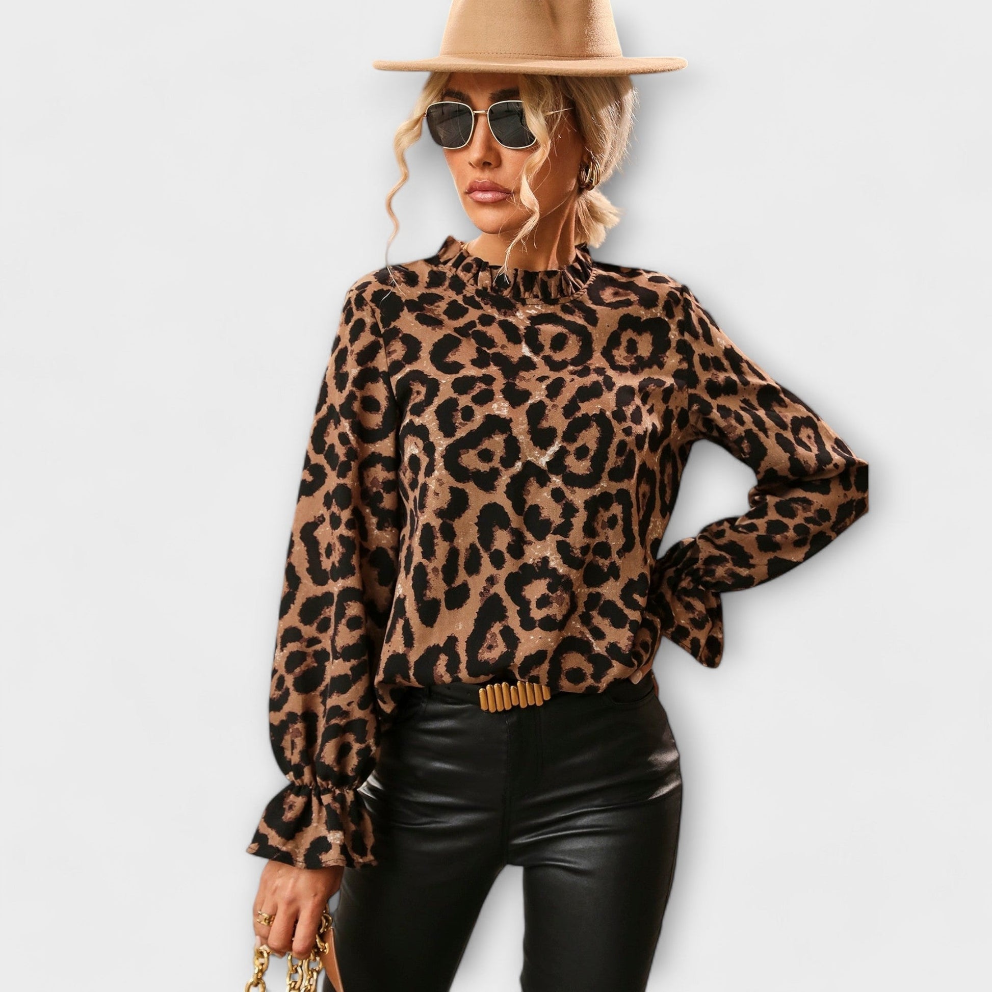 Mia - Damenbluse im Leopardenmuster mit Plissiertem Kragen - Elegante Bluse für Alltag und besondere Anlässe-1