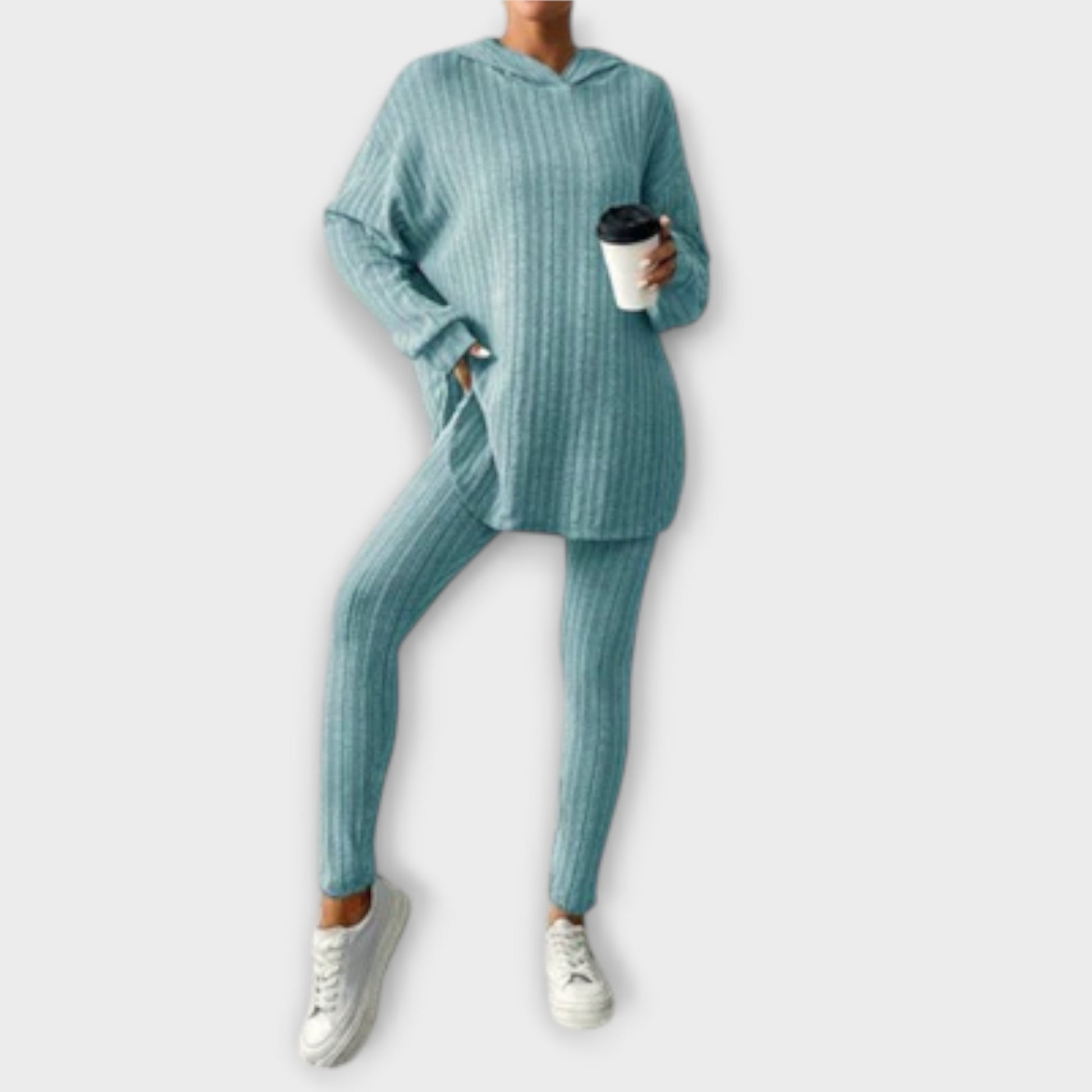 Variant image for Emma - Lässiger Zweiteiler Damen Sommer Set aus Ultraweichem Stoff, Gemütliche Passform, Perfekt für Entspannte Ausflüge-1